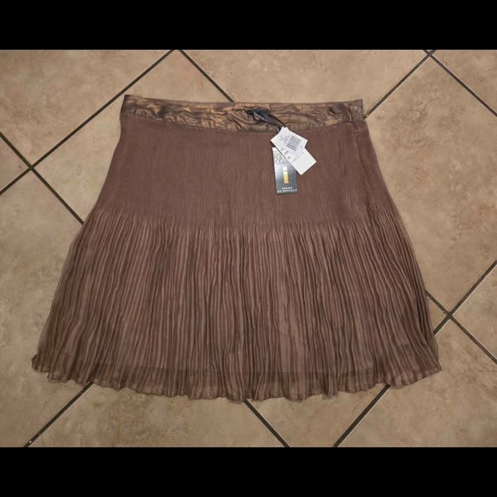 NEW Womans Jeans by Buffalo Copper Mini Pleated Skirt Sz 12